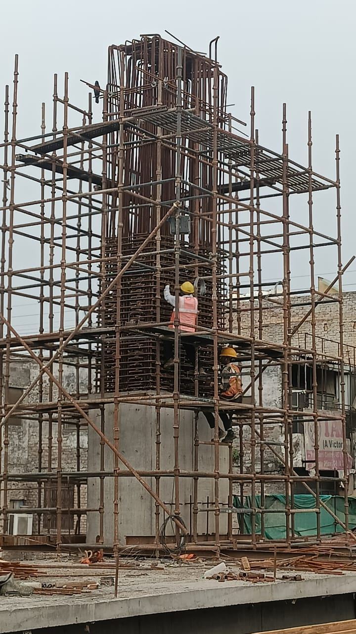 HG Infra — DMRC Peeragarhi — Station Column Works